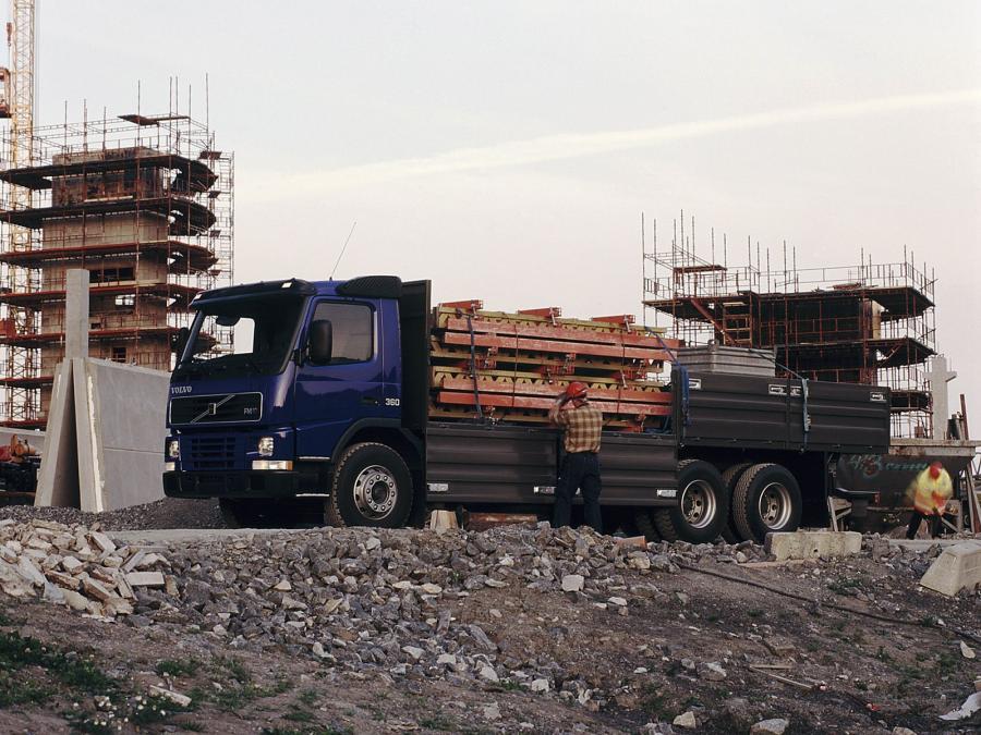  Volvo FM10 6x4 1998 года  (фото 1 из 3)